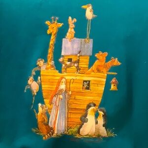 Adorable!! Fruit if the Loom Noah’s Arc sweatshirt. Minor, normal wear